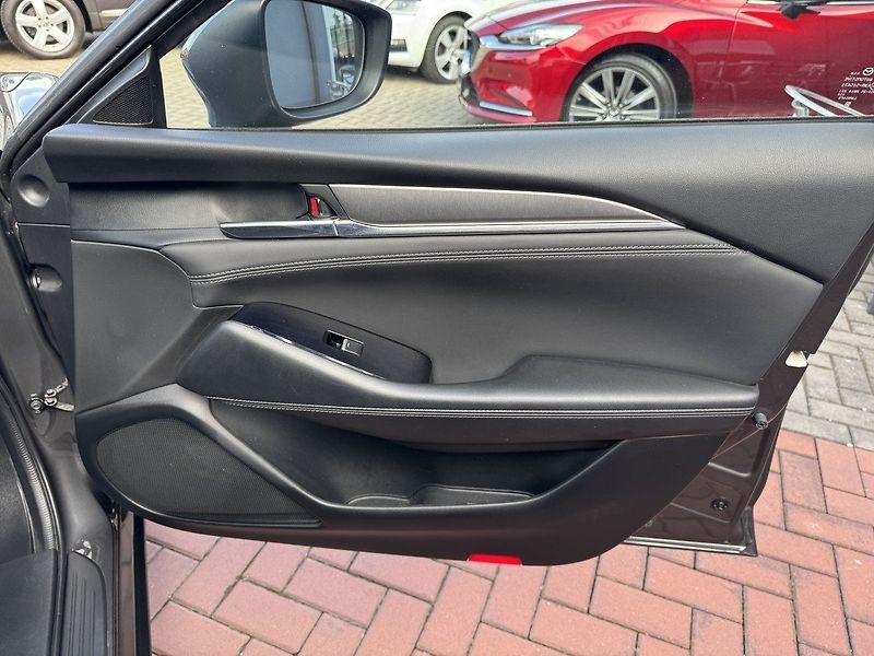 Mazda 6 (2019) 2.0i G-165 LED ACC Navi Blis - fotka 18 z 49