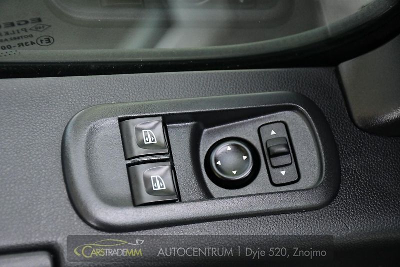 Renault Master 2.3dCi 100kW 1M L2H2 - fotka 17 z 35
