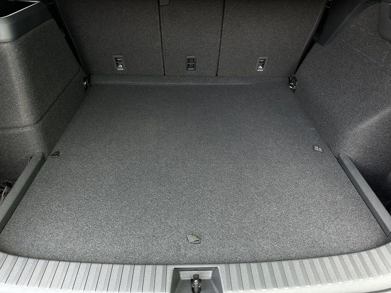 Škoda Kodiaq Exclusive 1.5TSi iV 150kW DSG - fotka 49 z 52