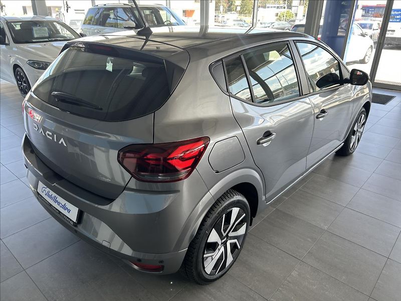 Dacia Sandero 1,0   ČR,1.MAJITEL,ZÁRUKA 3/20 - fotka 6 z 27