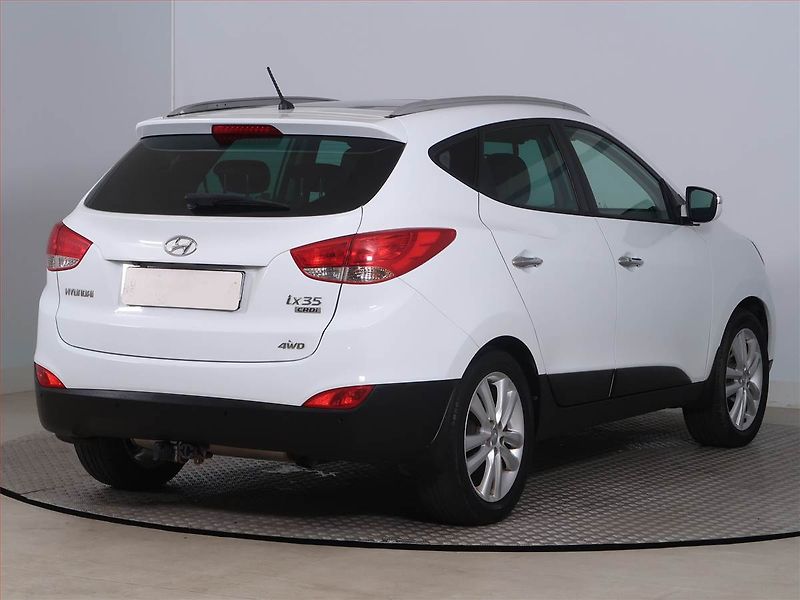 Hyundai ix35 (2012) 2.0 CRDi, 4X4, Automat - fotka 5 z 20