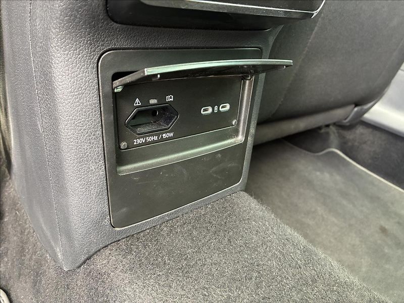 Škoda Superb 2,0 PANORAMA,TAŽNÉ,EL.KUFR - fotka 13 z 28
