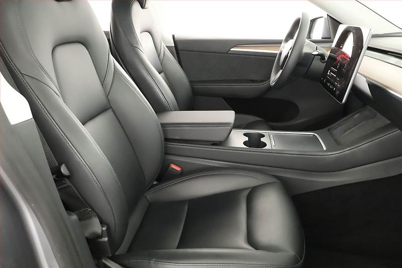 Tesla Model Y (2023) Long Range AWD 79kWh, SoH 92% - fotka 7 z 26