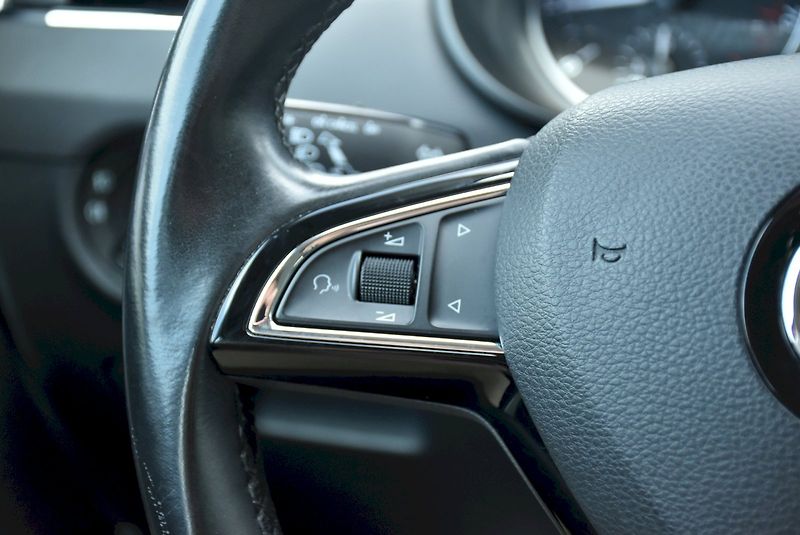 Škoda Octavia (2015) Elegance 1.8 TSI 132 kW - fotka 26 z 31