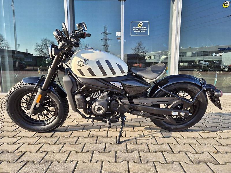 CFMOTO (2026) 450 CL-C BOBBER - AKČNÍ CENA - fotka 23 z 32