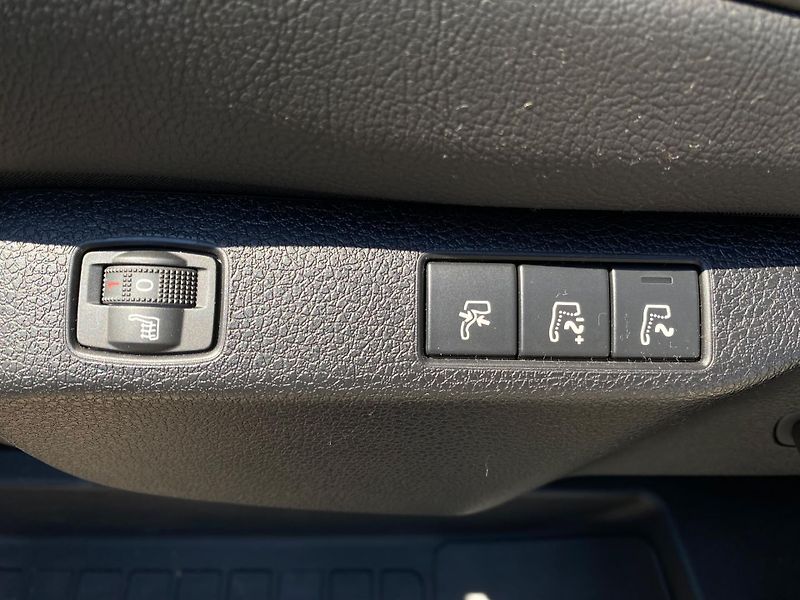 Peugeot Traveller (2026) Allure L3 2.2 BHDi 180 EAT8 - fotka 21 z 36