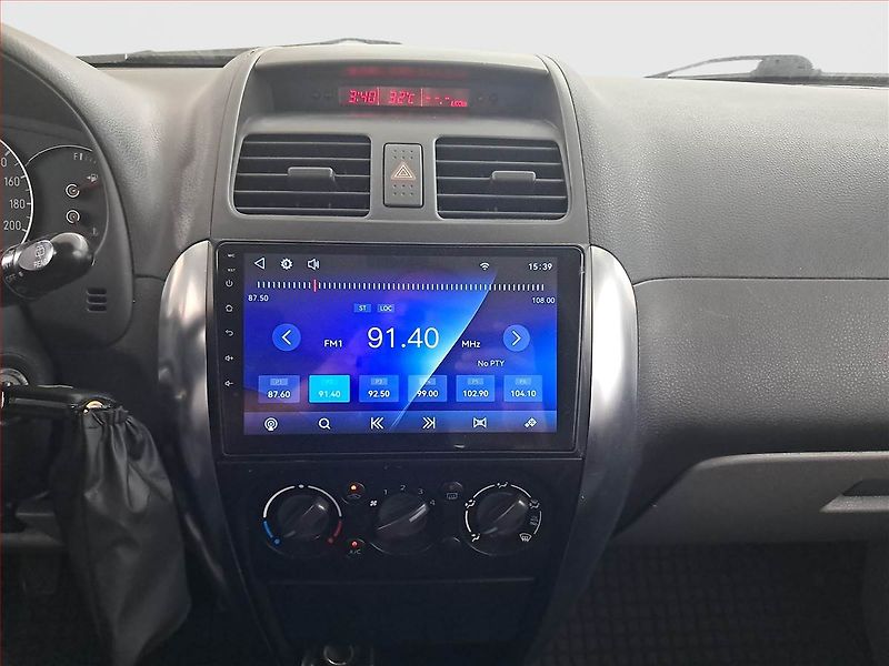 Suzuki SX4 (2006) 1.5 i, po STK, jezdí dobře - fotka 12 z 15