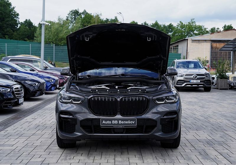 BMW X5 40d xDrive, Mpaket/21/Led/ČR - fotka 9 z 49
