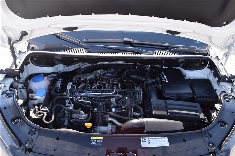 Volkswagen Caddy 1,6 TDI 77KW BEZ KOROZE - fotka 48 z 48