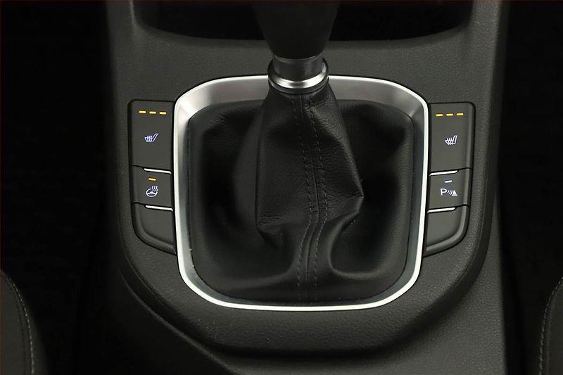 Hyundai i30 (2021) Smart 1.6 CRDi, ČR,1.maj - fotka 14 z 15
