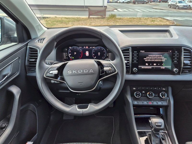 Škoda Karoq (2025) Top Selection 1.5TSi 110kW 7°a - fotka 21 z 30