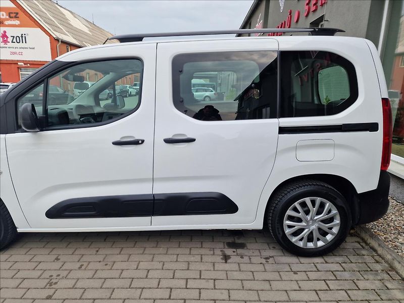 Citroën Berlingo 1.2i 81kW S&S Live Multispace - fotka 42 z 48