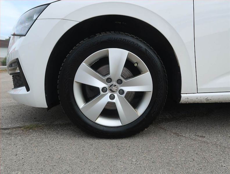 Škoda Scala (2022) Ambition 1.0 TSI, Serv.kniha - fotka 14 z 18