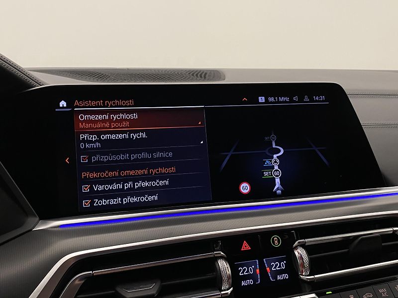 BMW X5 M50D xDrive CZ AUT REZERVACE - fotka 85 z 123
