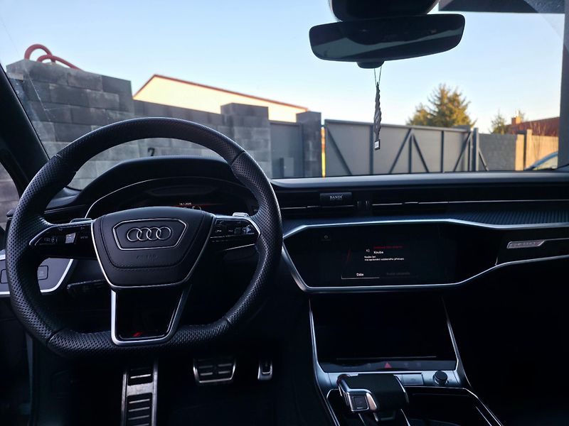 Audi RS 6 (2023) 463kw*MATRIX*HUD*ZÁRUKA*PANO* - fotka 9 z 12