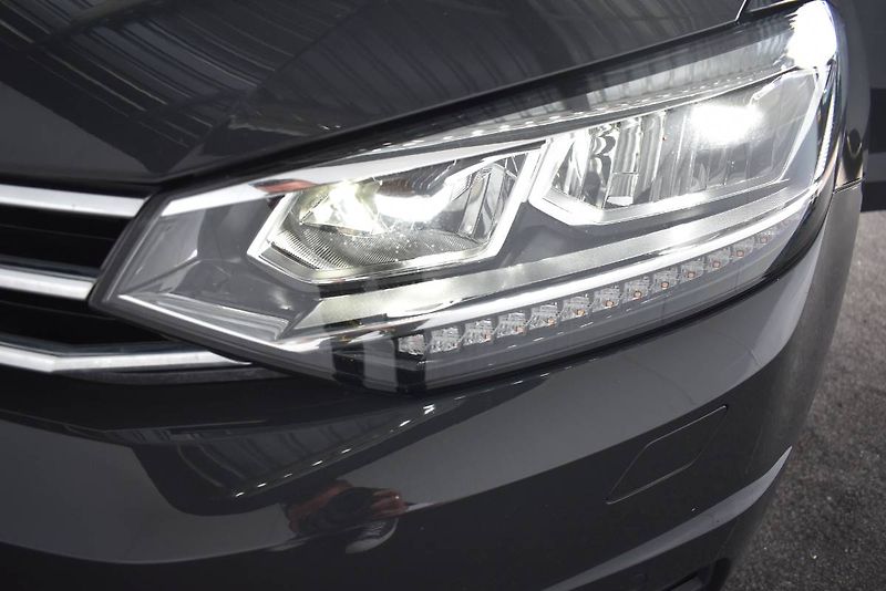 Volkswagen Touran (2022) 2.0TDI 110kW Závěs, DSG - fotka 15 z 23