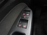 Volkswagen Touran (2012) 1.6 TDI, Serv.kniha, Navi - náhled 14