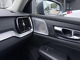 Volvo V60 CC D4 AWD // B&W // REZERVACE - náhled 23
