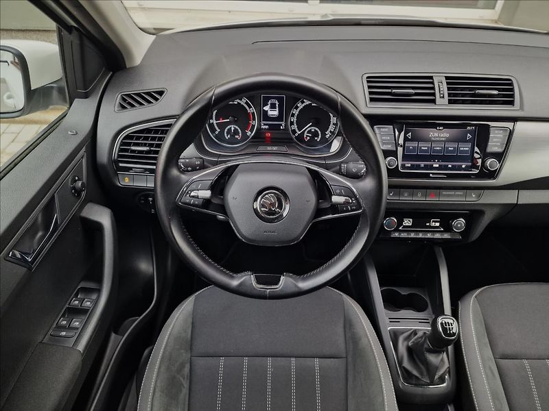 Škoda Fabia 1.0TSI Style, původ ČR,1.Maj. - fotka 12 z 48