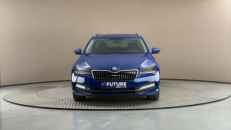 Škoda Superb 2.0 TSI DSG Style Combi - fotka 3 z 29