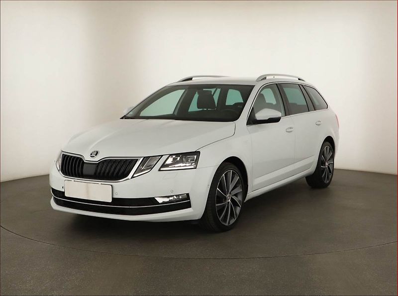 Škoda Octavia (2019) 2.0 TDI, Serv.kniha, Kůže - fotka 2 z 19