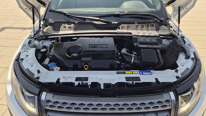 Land Rover Range Rover Evoque 2.0D 4X4 9.Kvalt AUT, DPH! TOP - fotka 11 z 29
