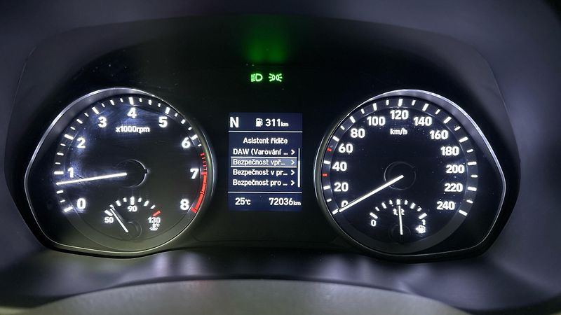 Hyundai i30 1.5 T-GDI Smart Kombi - fotka 24 z 26