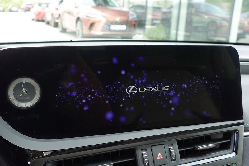 Lexus ES 300h ES300h LIMITED EDITION - fotka 19 z 41