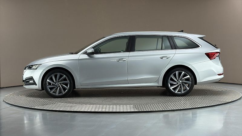 Škoda Octavia 2.0 TDI DSG Style Combi - fotka 4 z 26