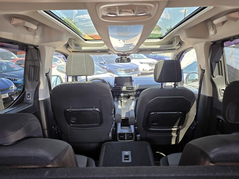Toyota ProAce City Verso 1.5-PANORAMA-1.MAJ.-V ZÁRUCE - fotka 8 z 16