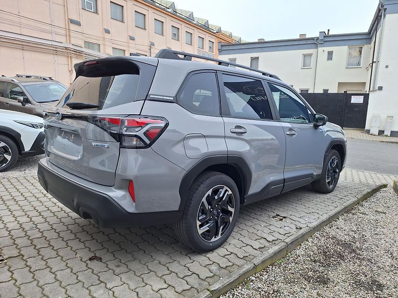 Subaru Forester (2026) Comfort s NAVI -65.000 Kč - fotka 4 z 21