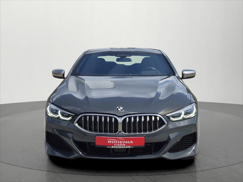 BMW Řada 8 4,4 V8 390 Kw M850i xDrive DPH - fotka 2 z 28