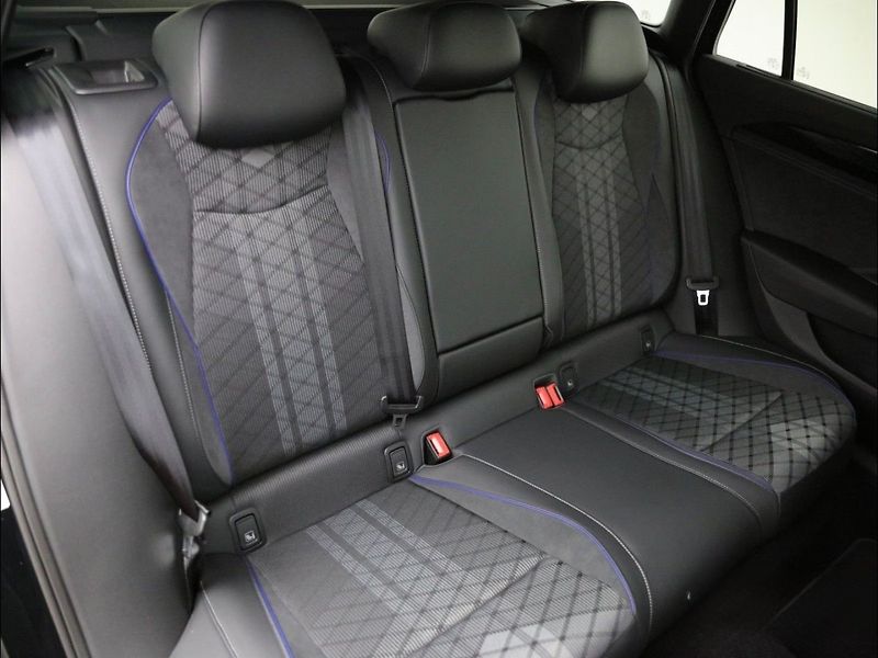 Volkswagen Passat (2026) 2,0 TSI 195 kW 4M R-Line - fotka 8 z 11