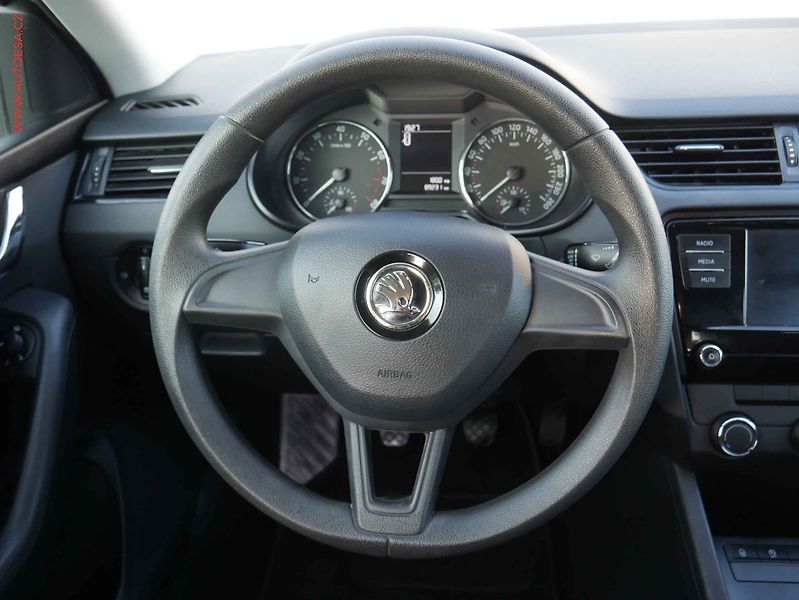 Škoda Octavia (2017) 1.4 TSi, Active - fotka 13 z 14
