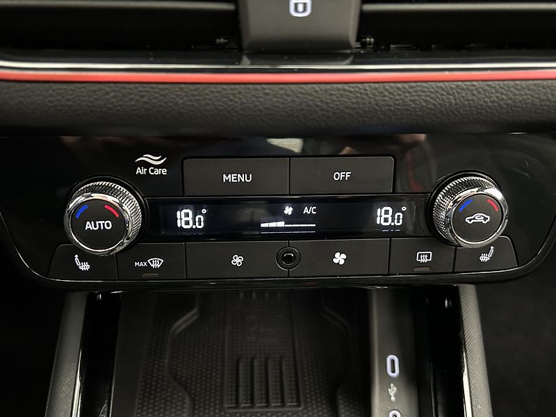 Škoda Kamiq 1.5 TSI Monte Carlo - fotka 13 z 29