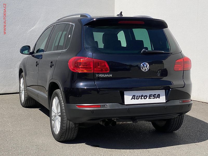 Volkswagen Tiguan (2012) 2.0 TSi 4x4, Sport&Style - fotka 6 z 19