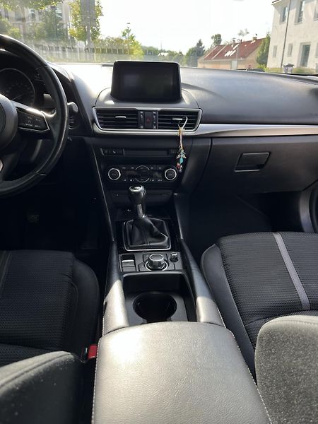 Mazda 3 (2017) 2.0 Attraction - fotka 7 z 9