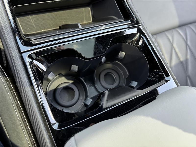Ford Capri 0,0 Premium 79kWh AWD Panorama - fotka 36 z 42