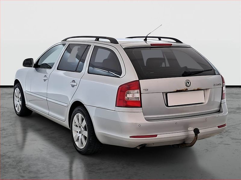 Škoda Octavia (2011) Ambition 1.6 TDI, Serv.kniha - fotka 4 z 16