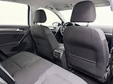 Volkswagen e-Golf 100kW Edition ACC 1.Maj DPH - náhled 10