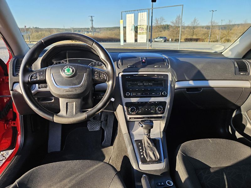 Škoda Octavia (2012) DSG, NOVÉ ROZVODY, SPLÁTKY  - fotka 13 z 23