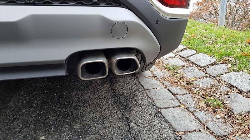 Hyundai Santa Fe vsadilo na nápadný design. Uveze až sedm cestujících.