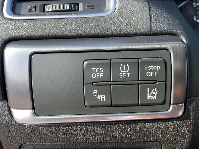 Mazda CX-5 2.2 D SkyActiv  4x4 automat - fotka 15 z 25