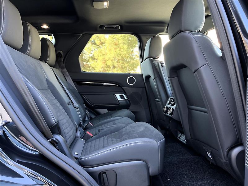 Land Rover Discovery (2026) 3,0 D250 S AWD - fotka 33 z 35