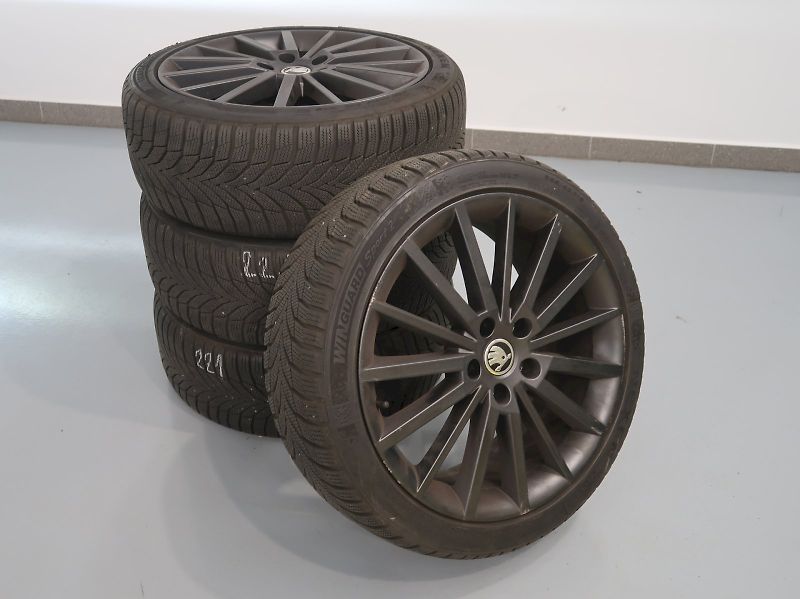 Škoda Octavia (2019) RS CHALLENGE 2.0TDI 135KW DSG - fotka 45 z 46