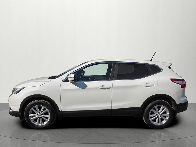 Nissan Qashqai 1.6dCi 4WD Tažné Kamera ČR - fotka 2 z 33