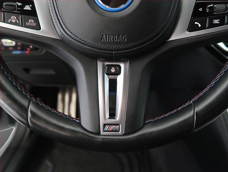 BMW i4 (2022) M50, SoH 88% - fotka 27 z 34