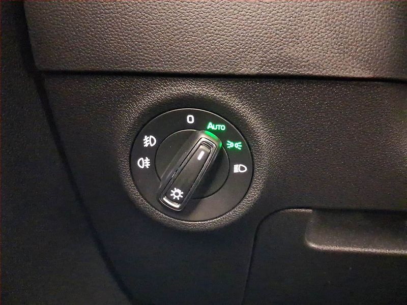 Škoda Karoq (2021) Style 1.5 TSI - fotka 22 z 22