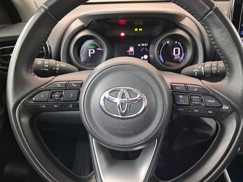 Toyota Yaris (2023) 1.5 VVT-i Hybrid - fotka 22 z 22
