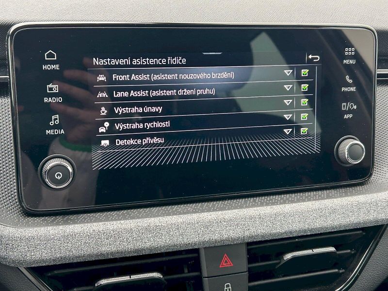 Škoda Scala (2025) Selection 1.0 TSI 85 kW - fotka 23 z 34